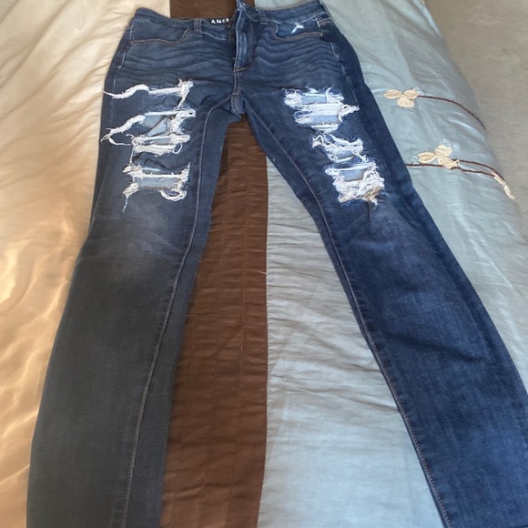 Denim - American Eagle Hi Rise Jeggings Size 6
